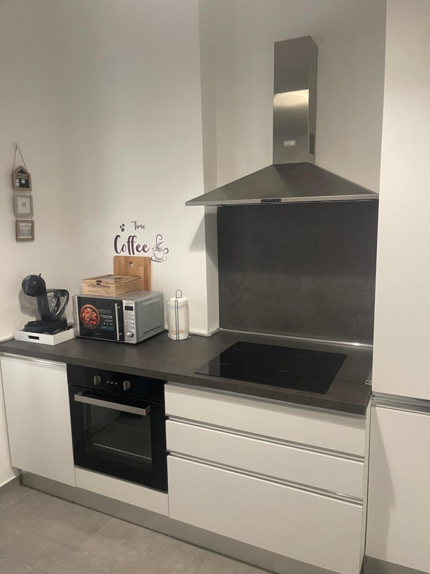 Deluxe Self Check In Parking Apartment Genoa